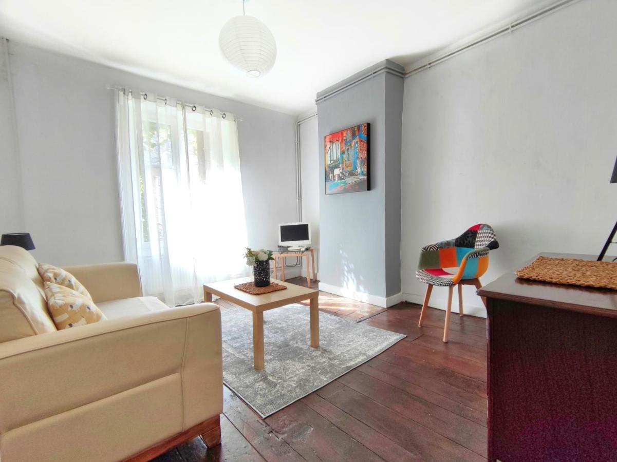 Number 22 - Le Dorat - Apartment 3 With Garden & Free Parking 外观 照片